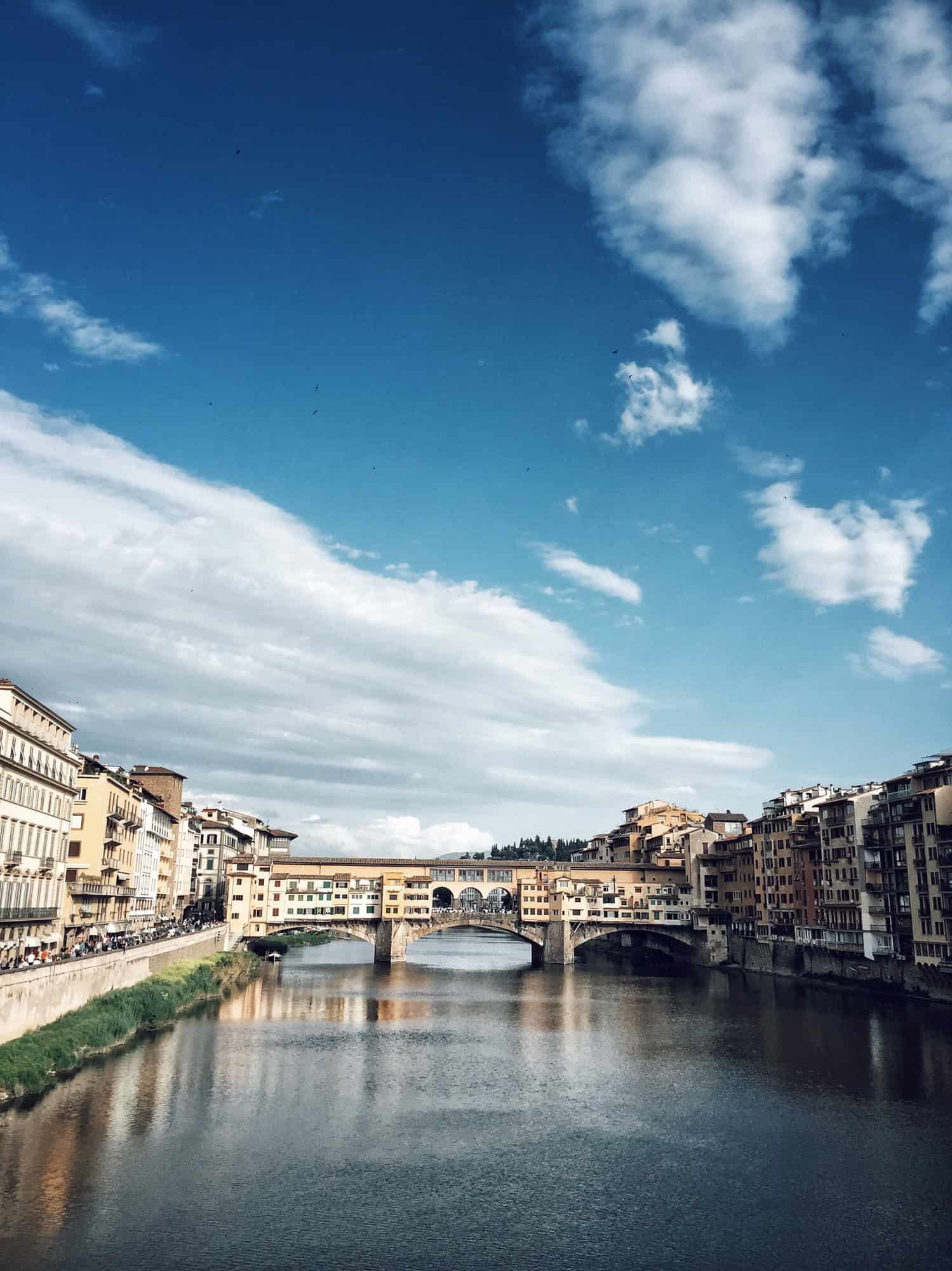 Iconic ponte vecchio in florence